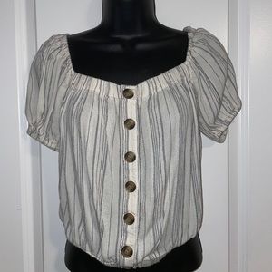short sleeve shirt/ can be off shoulder top as wel